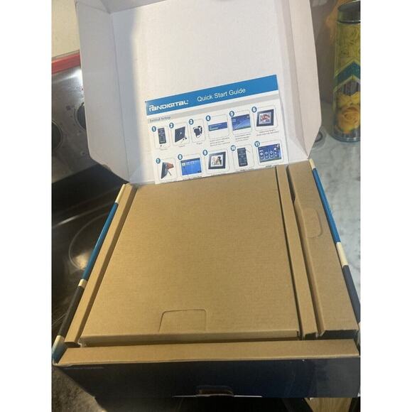 Paniimage 8” Digital Photo Frame Holds 6400 Images New In Box - Picture 5 of 7